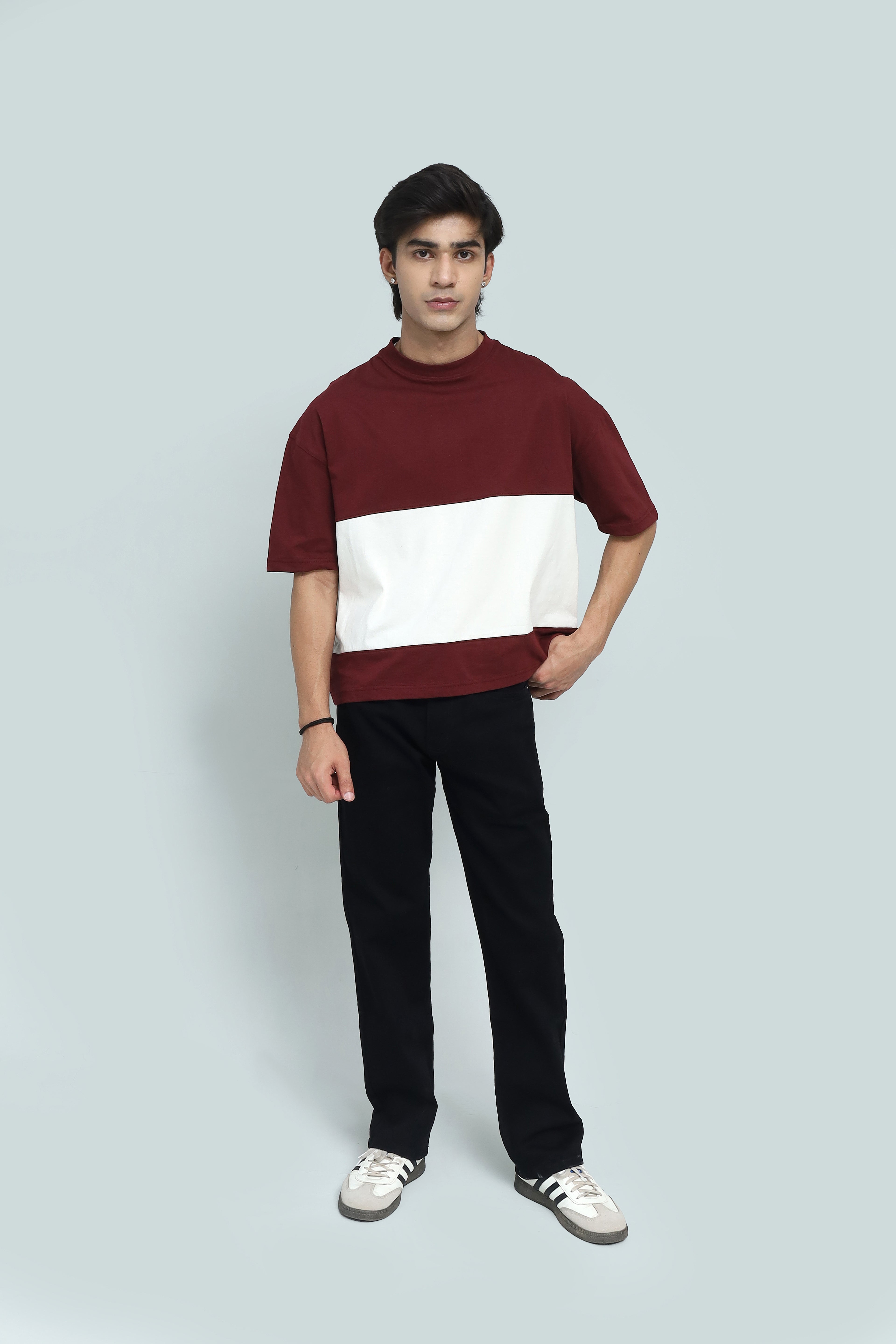NOIR STRAIGHT FIT JEANS