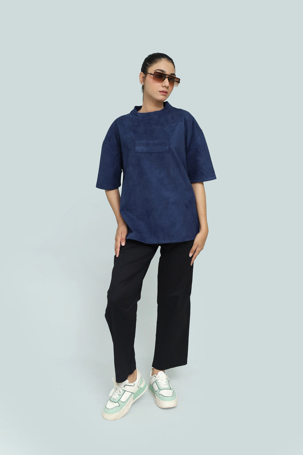MIDNIGHT ALCANTARA T-SHIRT