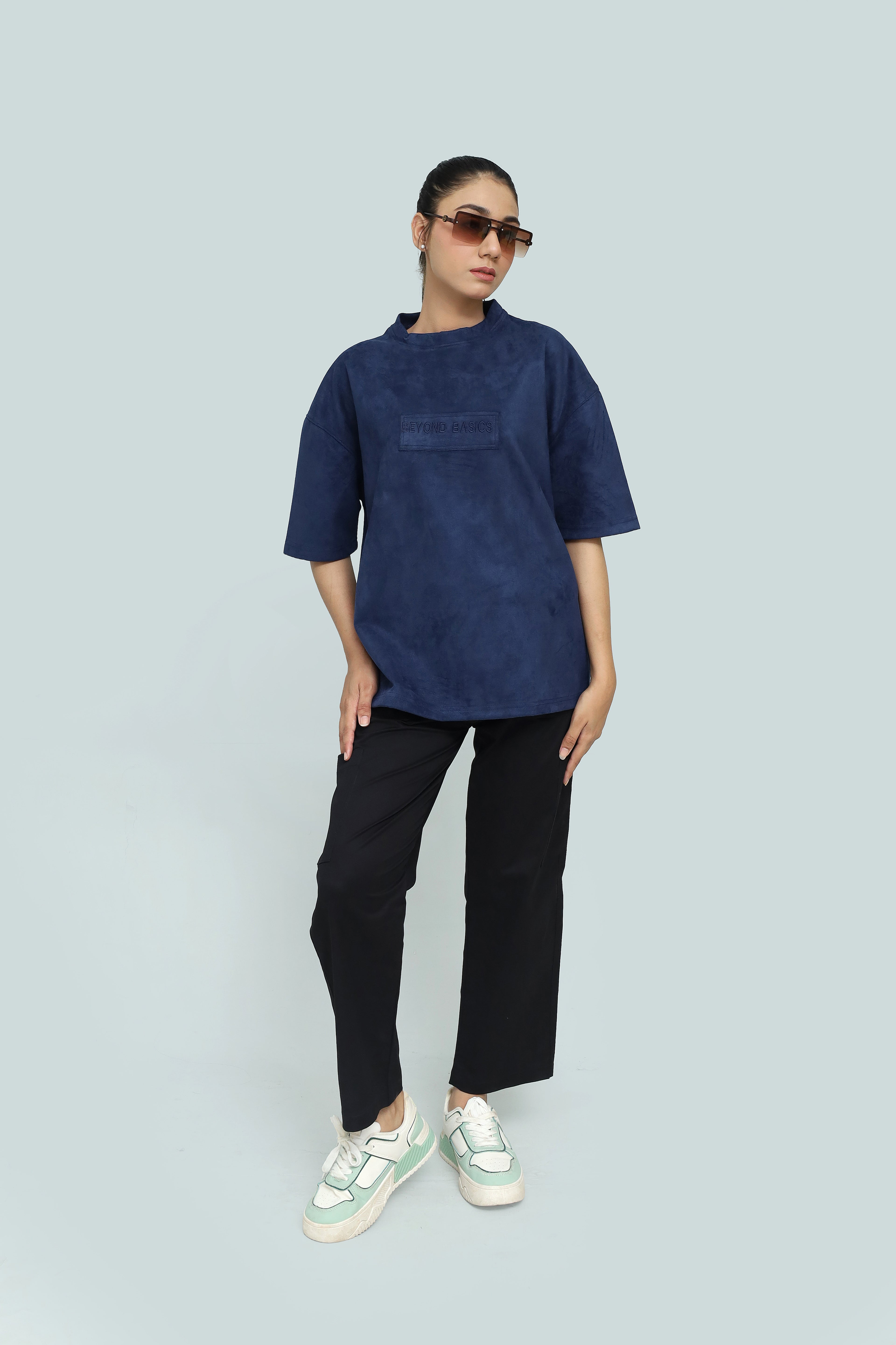 MIDNIGHT ALCANTARA T-SHIRT