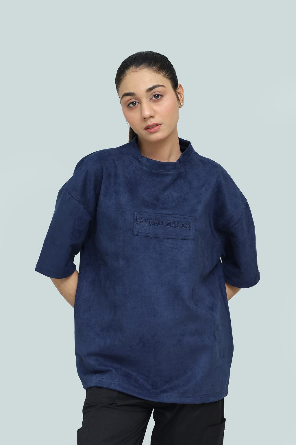 MIDNIGHT ALCANTARA T-SHIRT