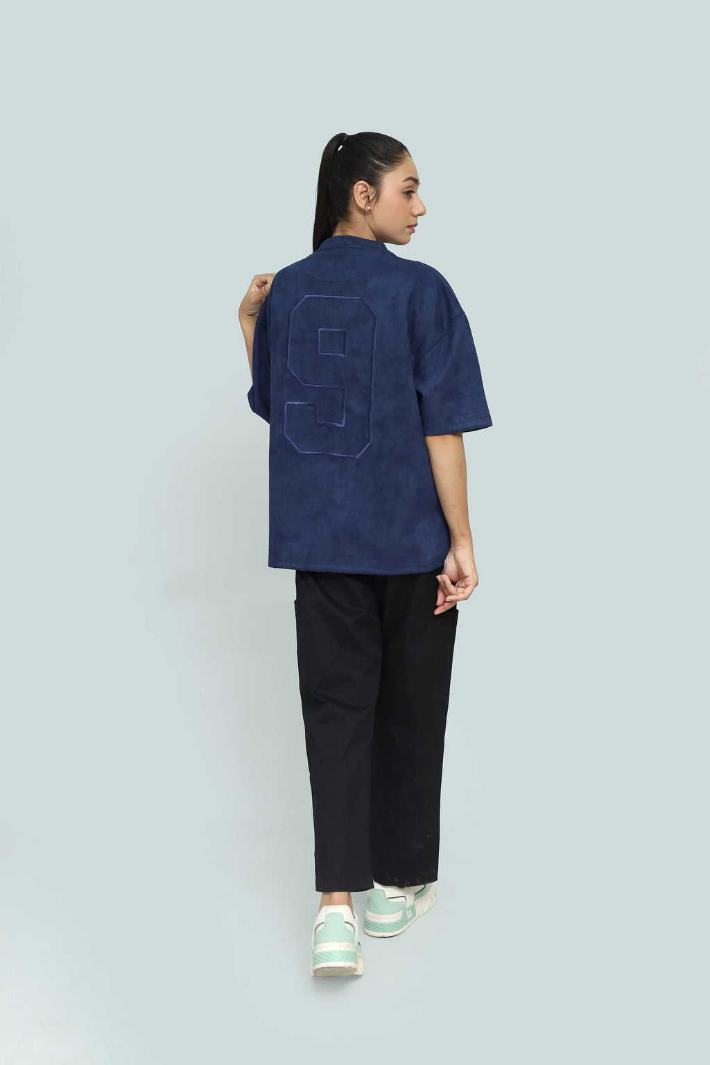 MIDNIGHT ALCANTARA T-SHIRT