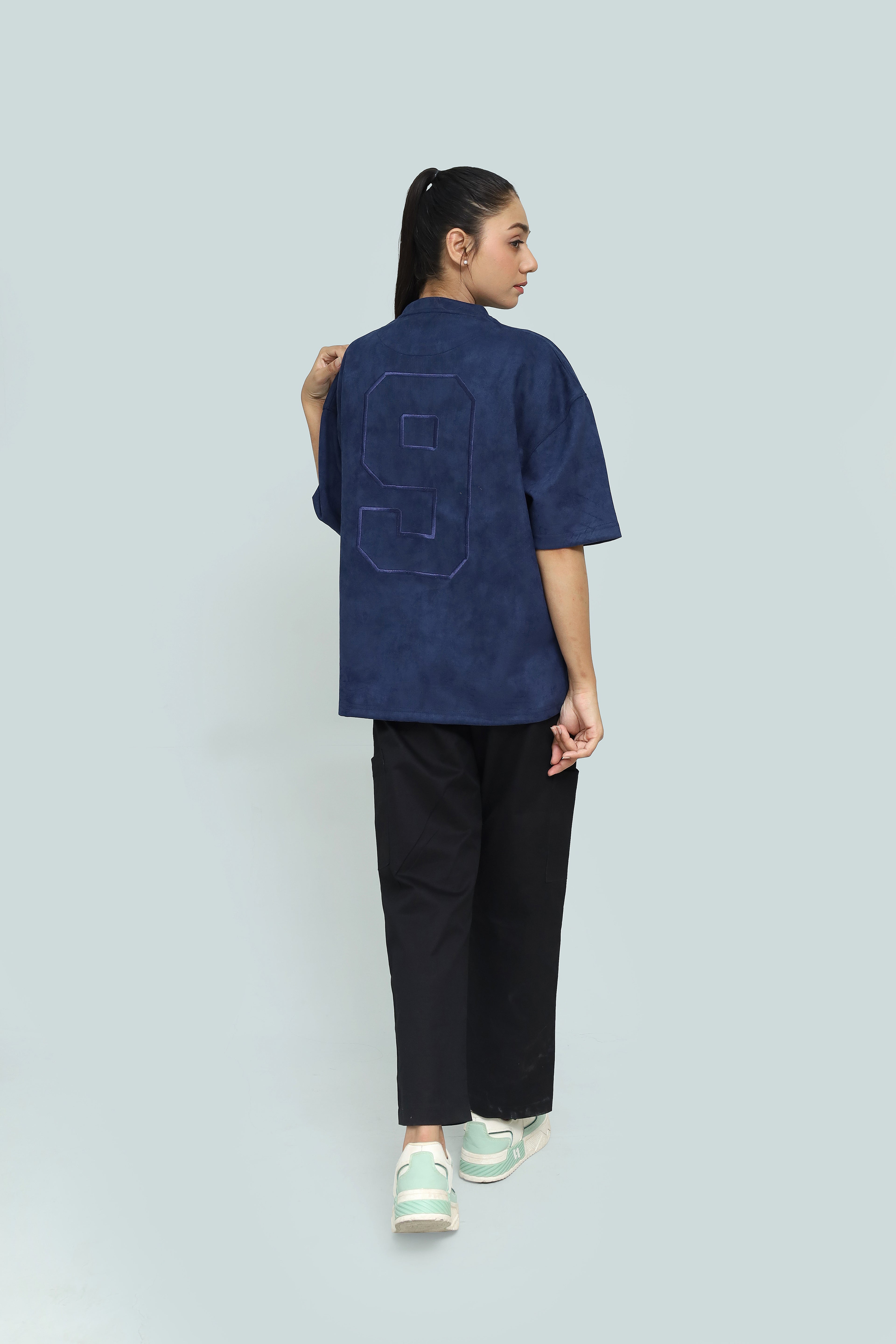 MIDNIGHT ALCANTARA T-SHIRT