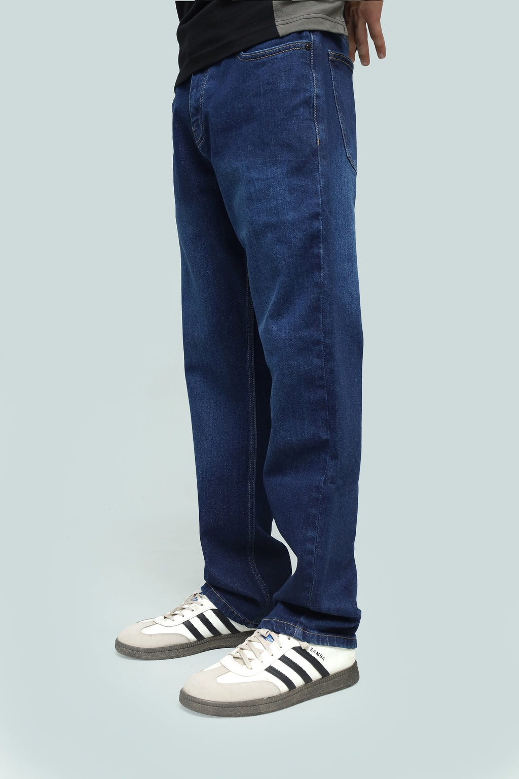 INDIGO STRAIGHT FIT JEANS