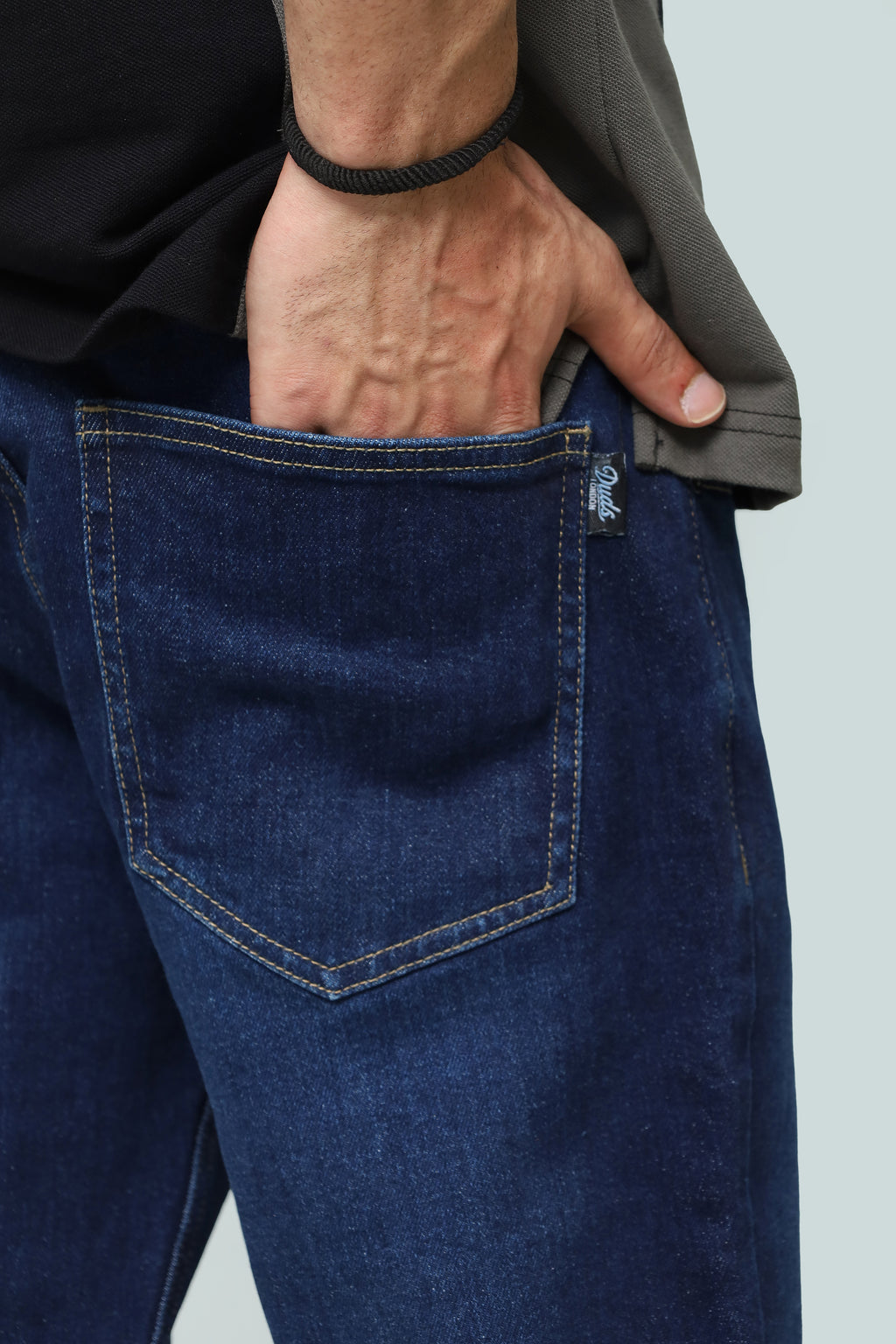 INDIGO STRAIGHT FIT JEANS